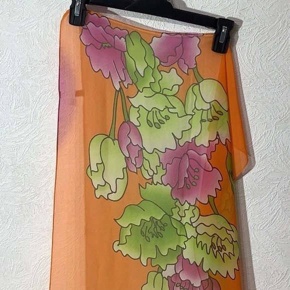 Boutique NEW - floral pattern transparent lightweight scarf in a bold orange - Picture 5 of 6